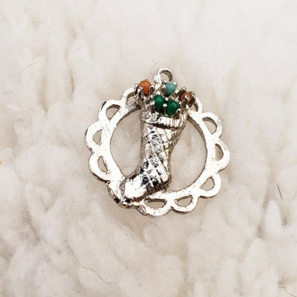 Vintage Christmas Stocking Sterling Silver Pendant - Picture 6 of 6